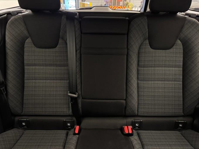 2022 Volvo V60