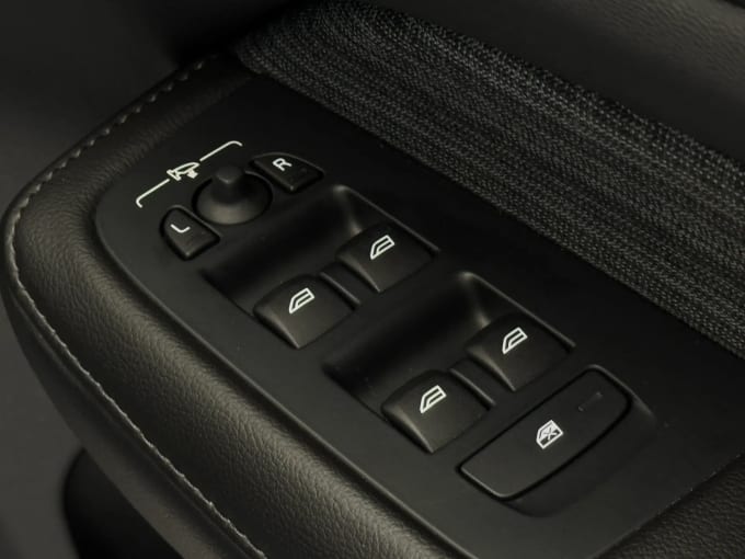 2022 Volvo V60