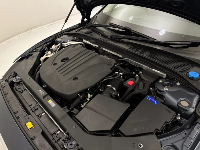 2022 Volvo V60