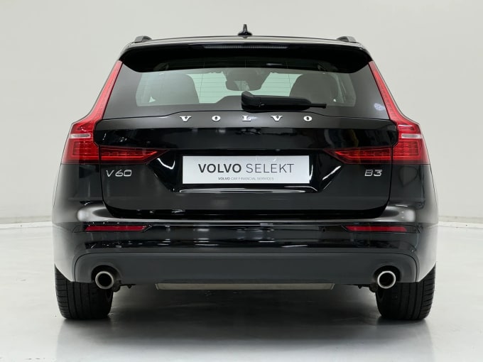 2022 Volvo V60