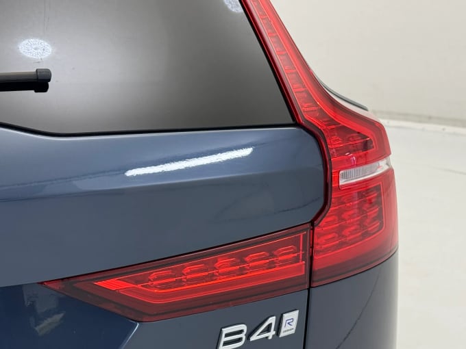 2021 Volvo V60