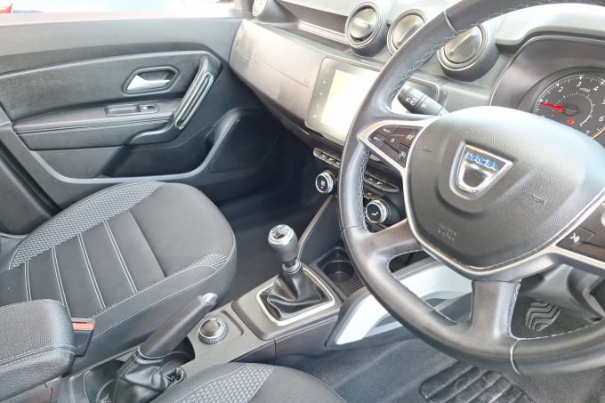 2022 Dacia Duster