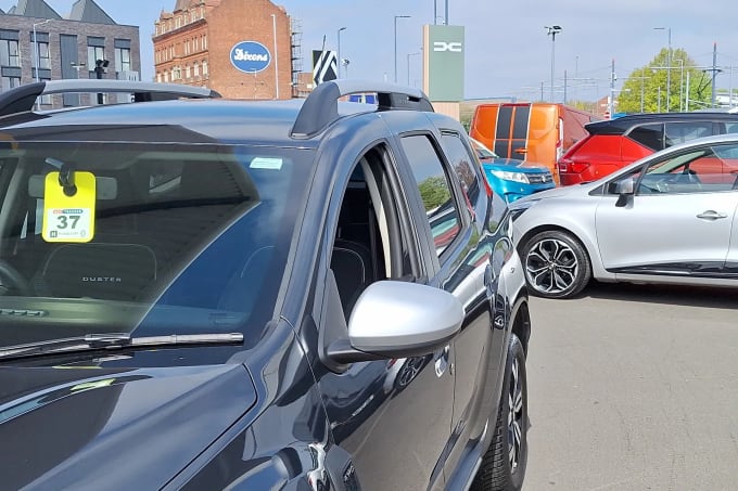 2022 Dacia Duster
