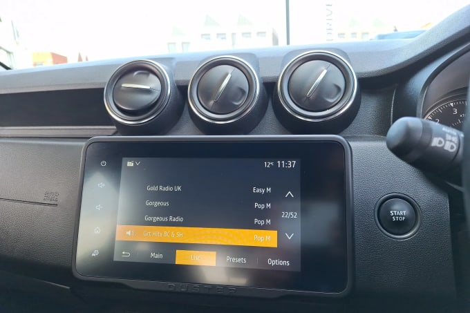 2022 Dacia Duster