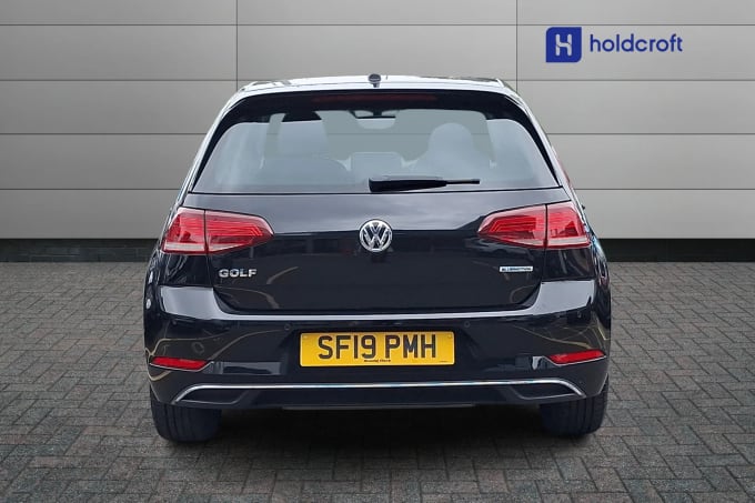 2019 Volkswagen Golf