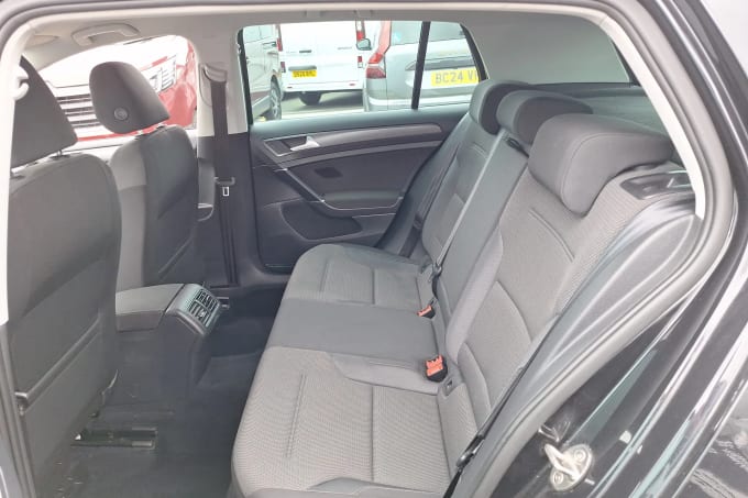 2019 Volkswagen Golf
