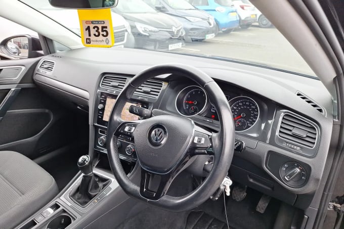 2019 Volkswagen Golf