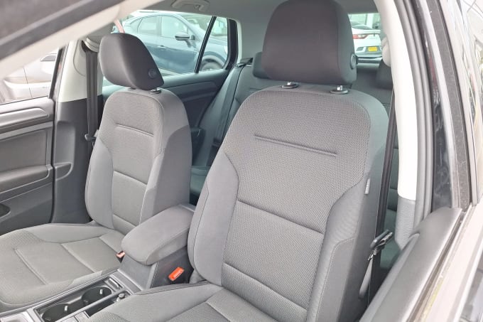 2019 Volkswagen Golf