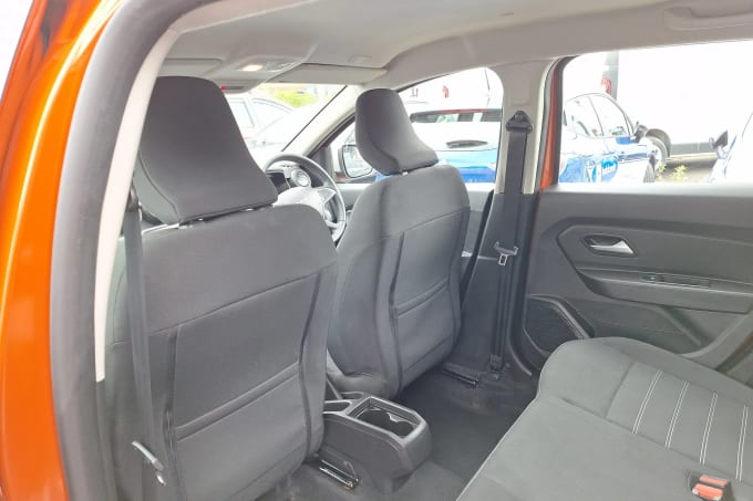 2023 Dacia Duster