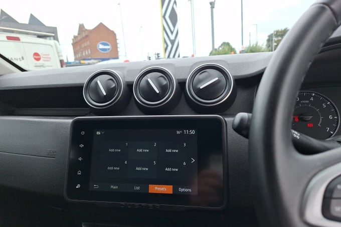 2023 Dacia Duster