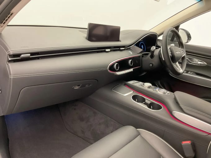 2023 Genesis Gv70