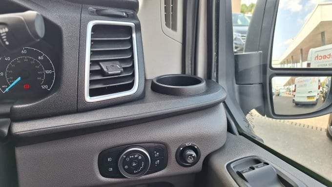 2022 Ford Transit