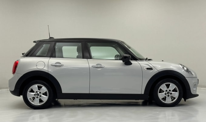 2020 Mini Hatch