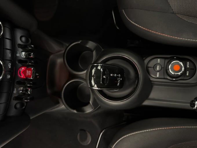 2020 Mini Hatch