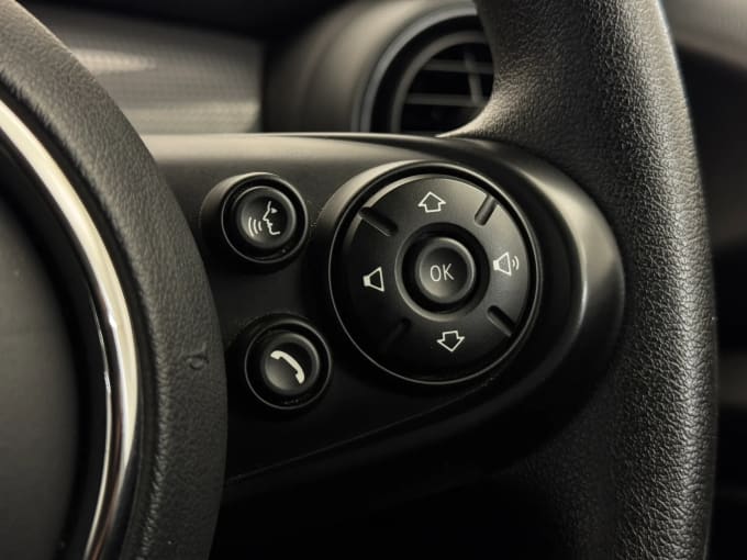 2020 Mini Hatch