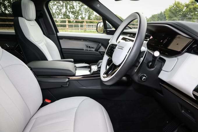 2024 Land Rover Range Rover Sport