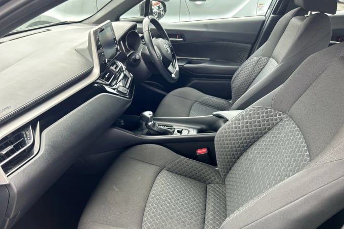 2021 Toyota C-hr