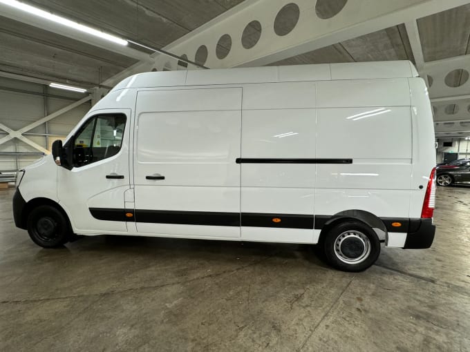 2023 Renault Master