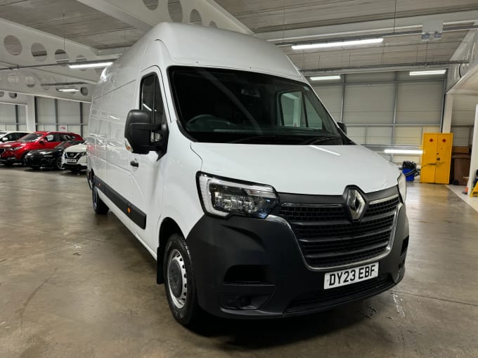 2023 Renault Master