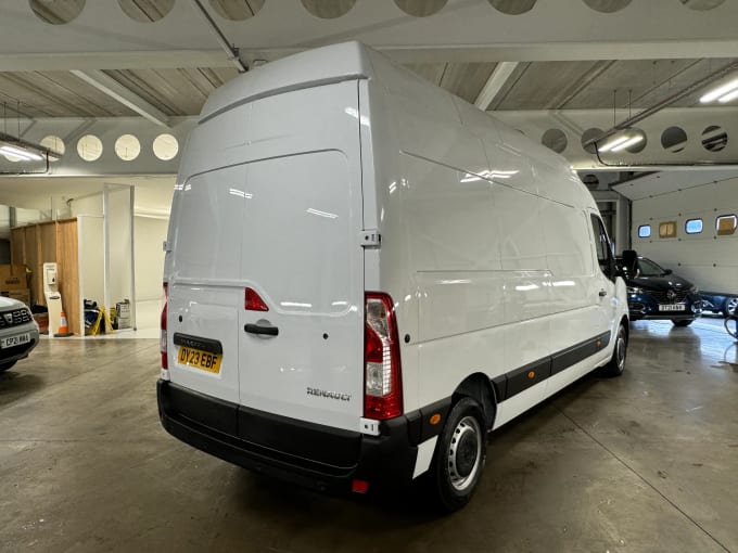 2023 Renault Master