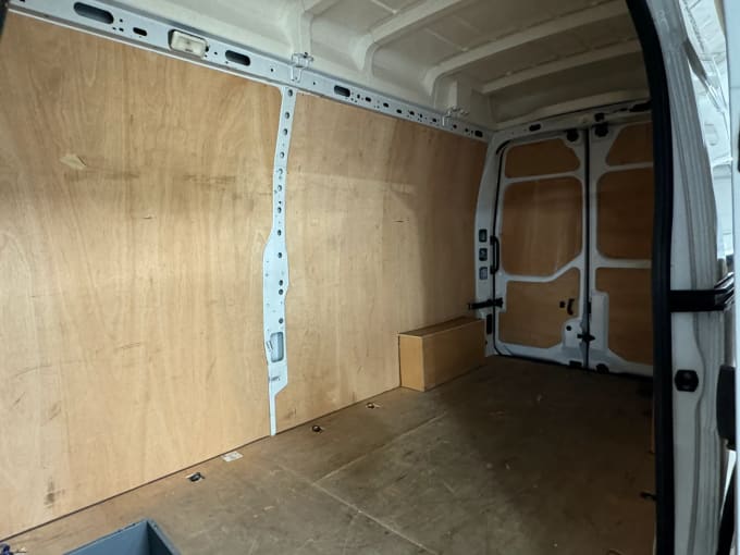 2023 Renault Master