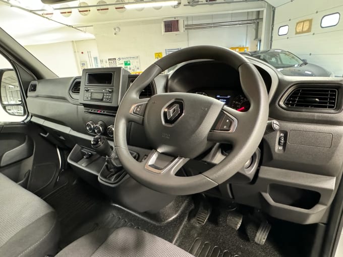 2023 Renault Master