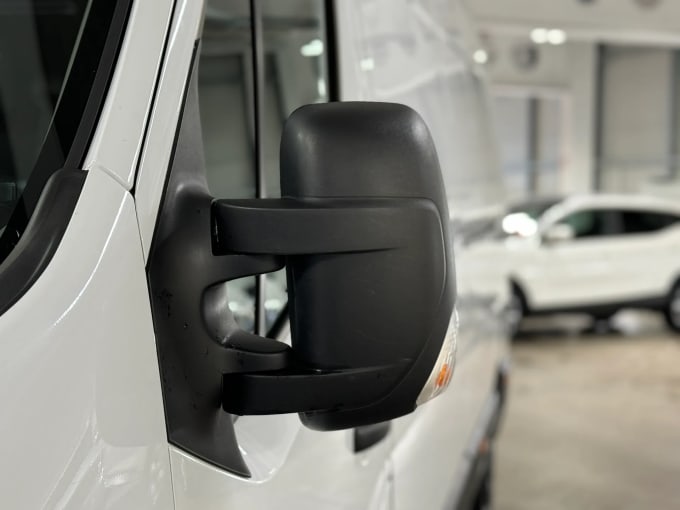 2023 Renault Master