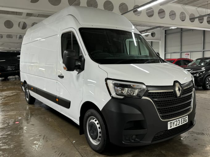 2023 Renault Master