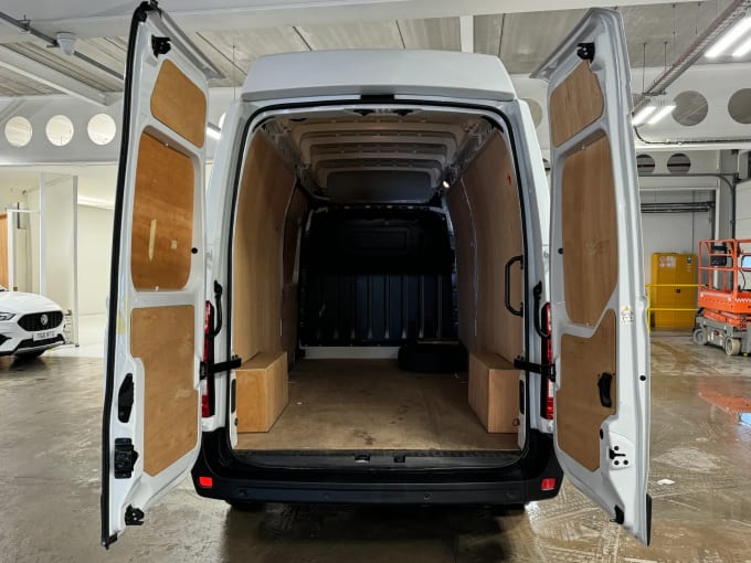 2023 Renault Master