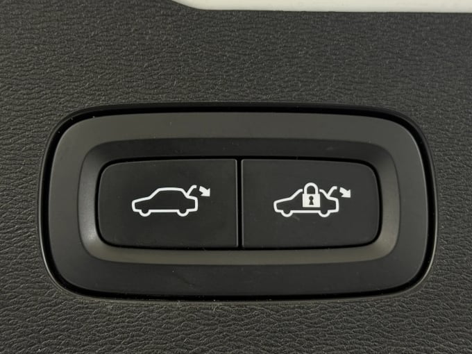 2022 Volvo V60