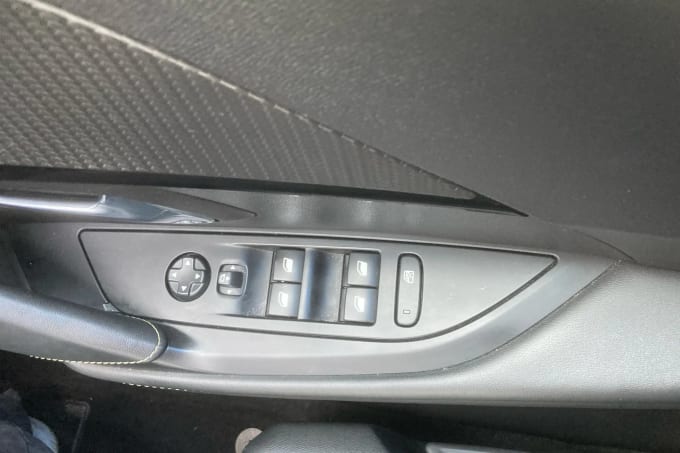 2022 Peugeot 208
