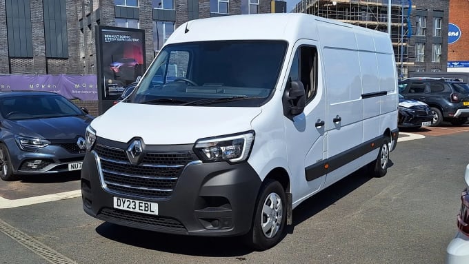 2023 Renault Master