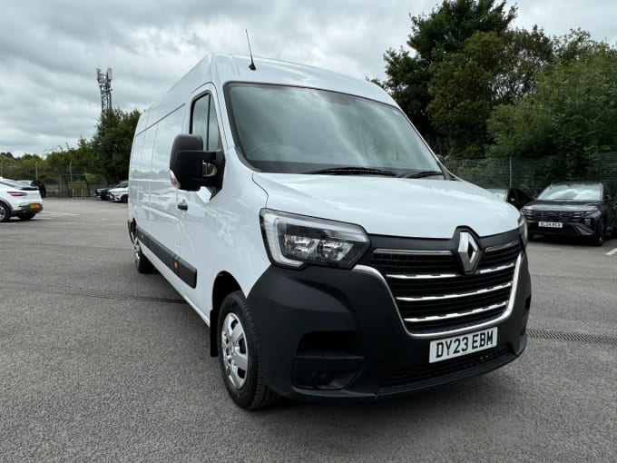 2023 Renault Master