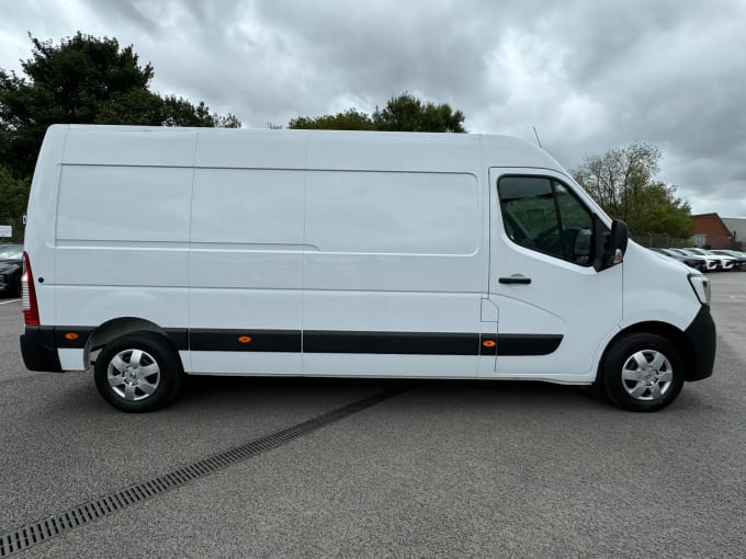 2023 Renault Master