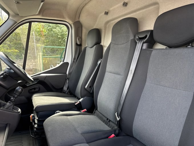 2023 Renault Master