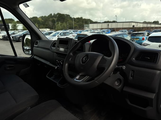 2023 Renault Master