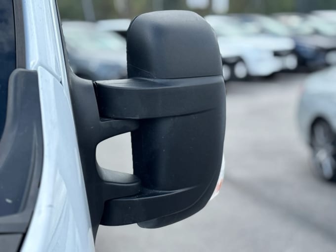 2023 Renault Master