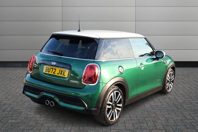 2022 Mini Hatch