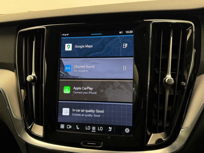 2025 Volvo V60