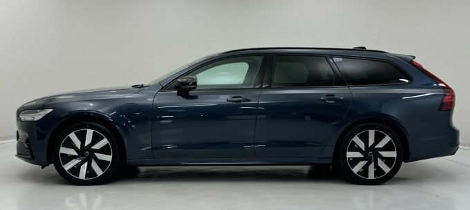 2024 Volvo V90