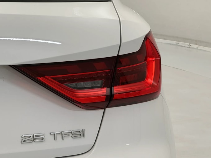 2021 Audi A1