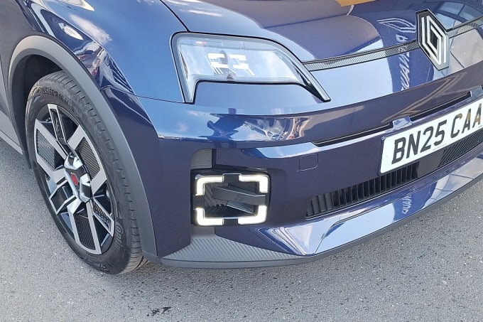 2025 Renault 5