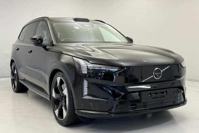 2025 Volvo Ex90
