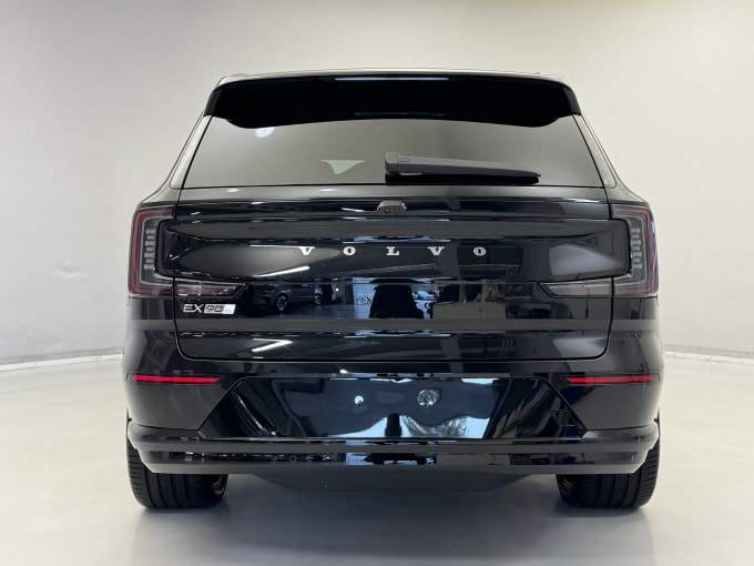2025 Volvo Ex90