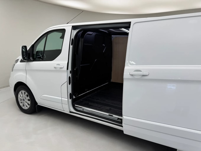 2023 Ford Transit Custom