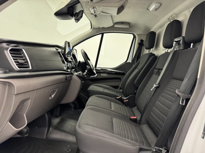 2023 Ford Transit Custom