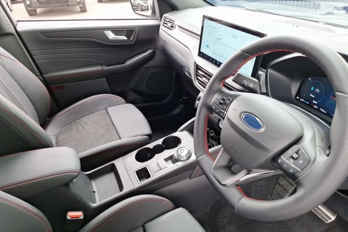 2025 Ford Kuga