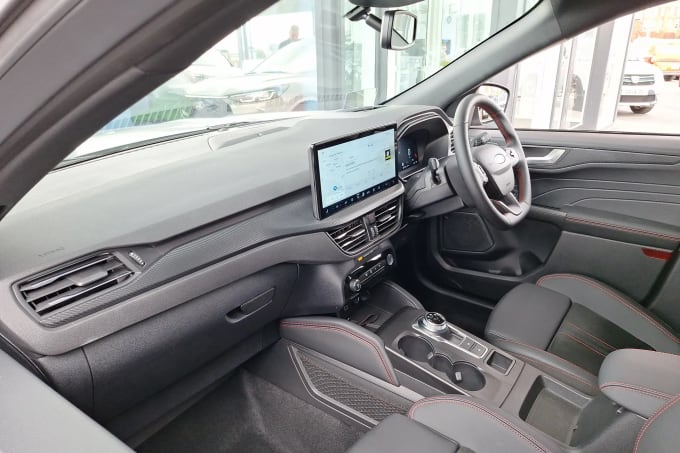 2025 Ford Kuga