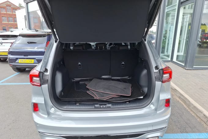 2025 Ford Kuga