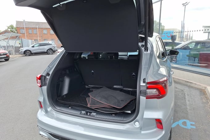 2025 Ford Kuga